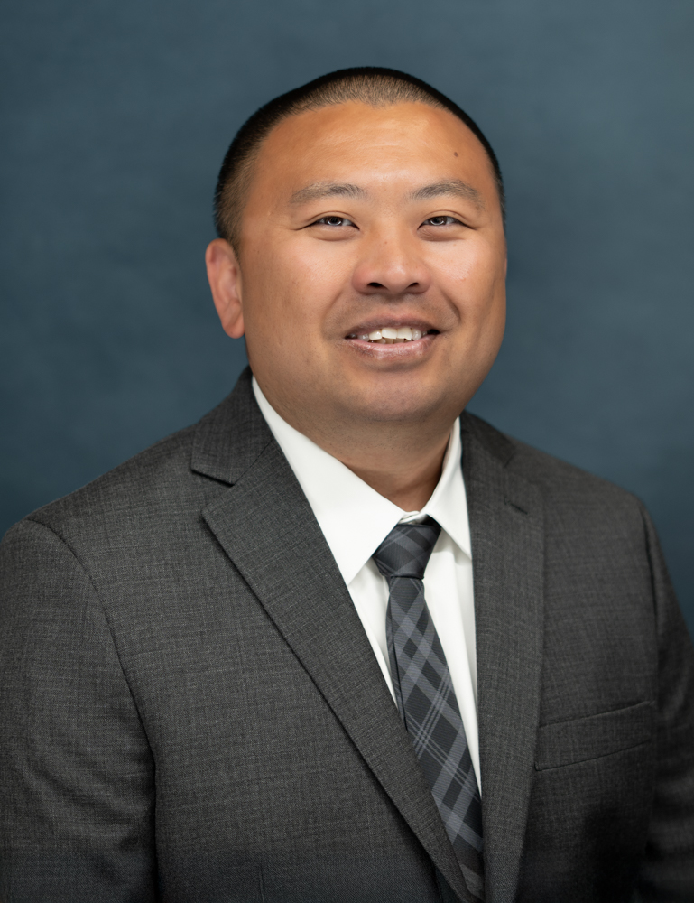 Yia Vang, MD