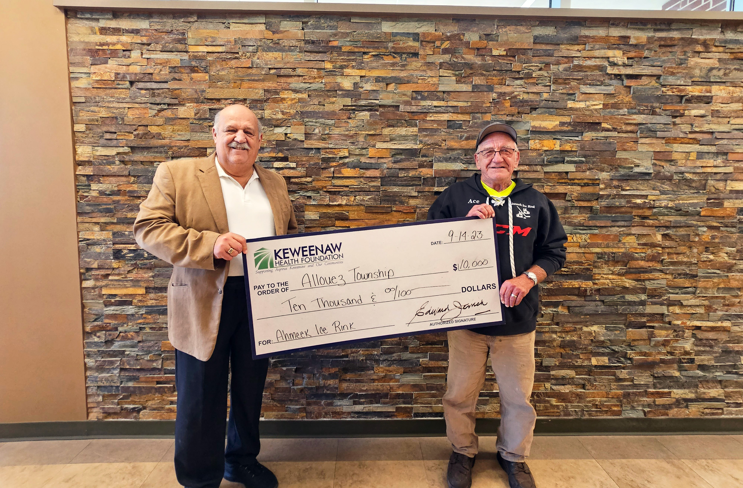 Press Release: Keweenaw Well being Foundation Generously Donates $ten,000 to Help Allouez Township/Ahmeek Ice Rink Upgrades